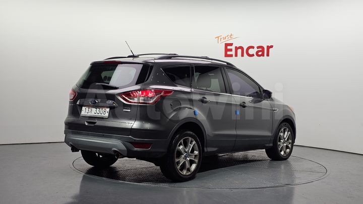 Ford Escape 2013 — 2