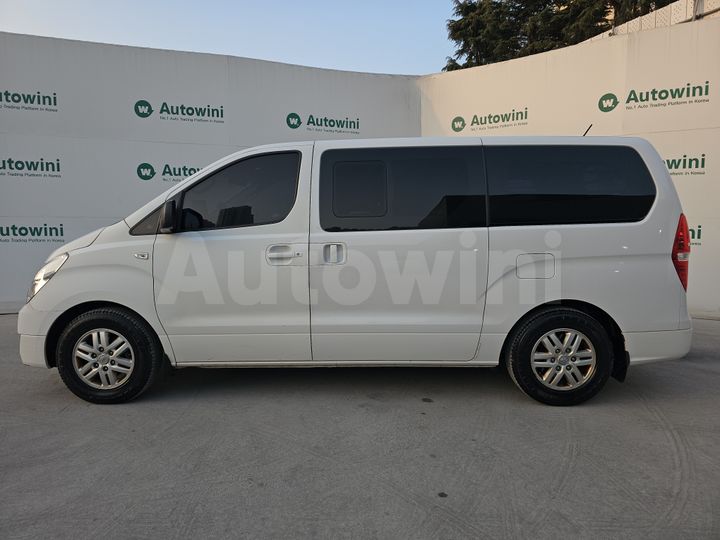 Hyundai Starex 2017 — 2