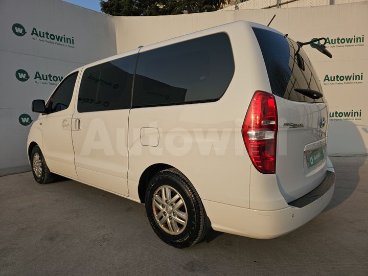 Hyundai Starex 2017 — 3