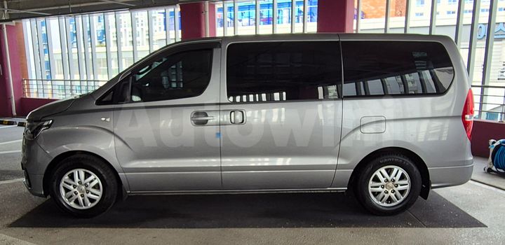 Hyundai Starex 2019 — 2