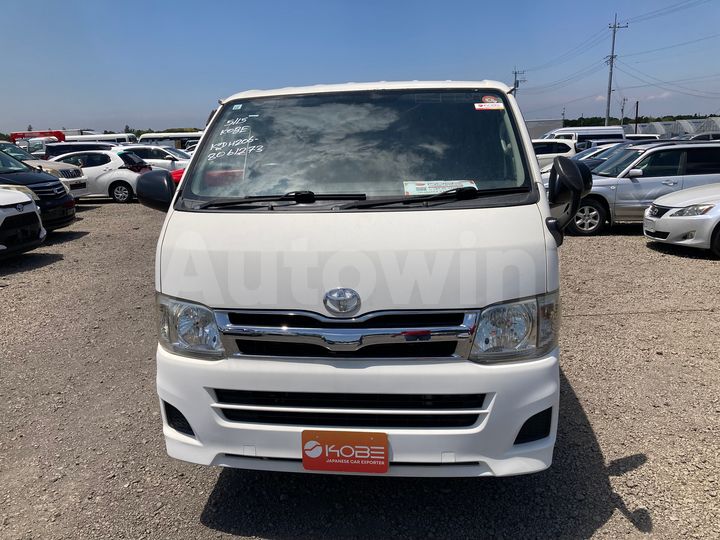 Toyota Hiace 2013 — 4