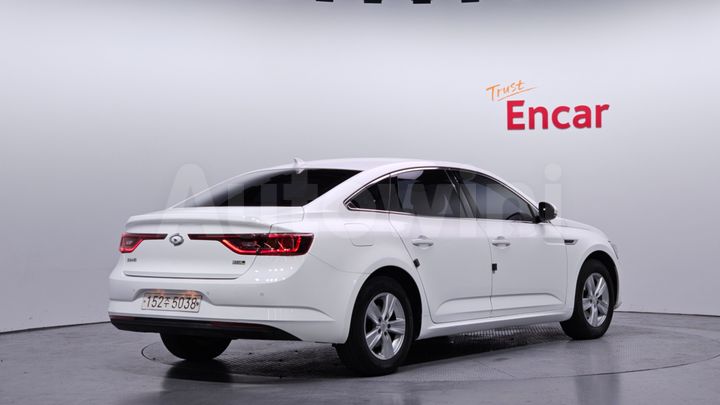 Renault SM6 2017 — 2