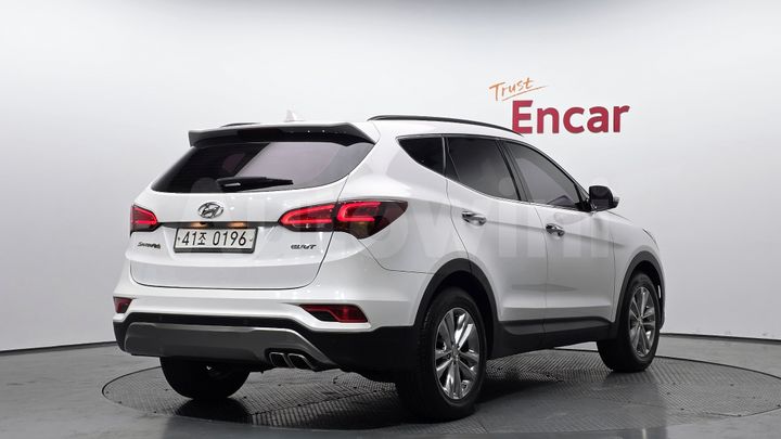 Hyundai SantaFe 2016 — 2