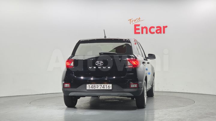Hyundai Venue 2022 — 4