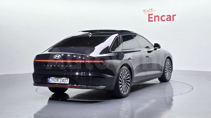 Hyundai Grandeur 2023 — 2
