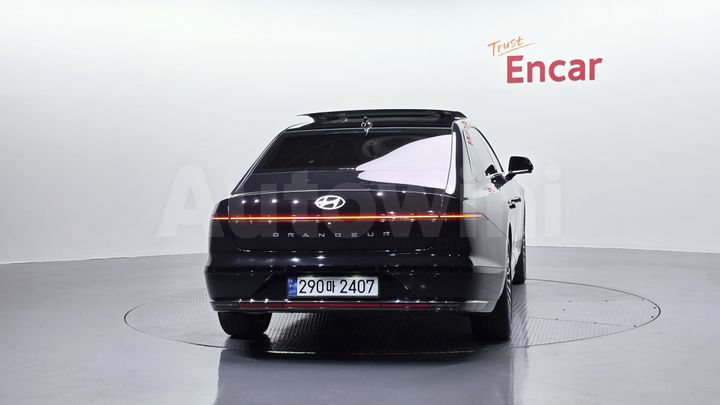 Hyundai Grandeur 2023 — 4