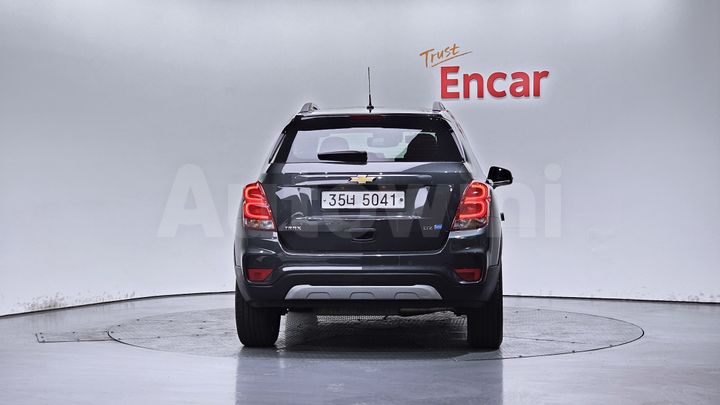 Chevrolet Trax 2017 — 4