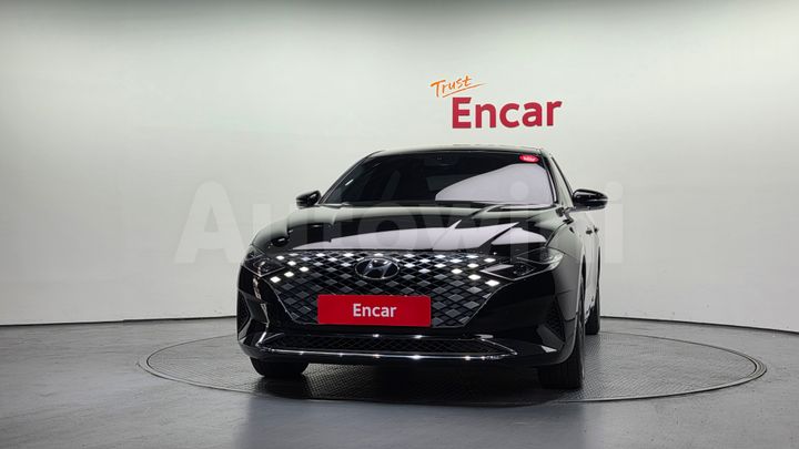 Hyundai Grandeur 2023 — 3