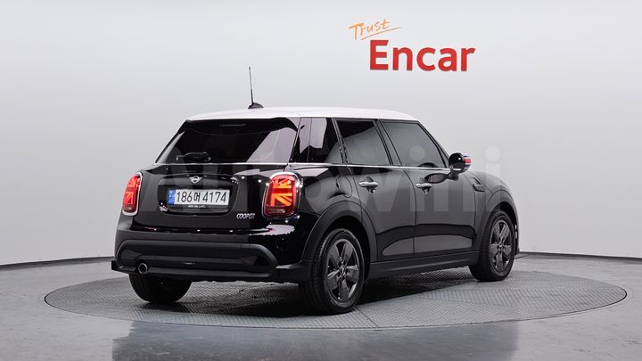 Mini Cooper 2022 — 2