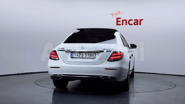 Mercedes-Benz E Class 2017 — 4