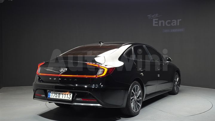 Hyundai Sonata 2023 — 2
