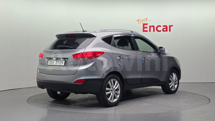 Hyundai Tucson 2010 — 2