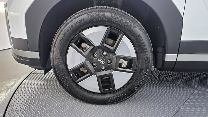 Hyundai SantaFe 2025 — 5