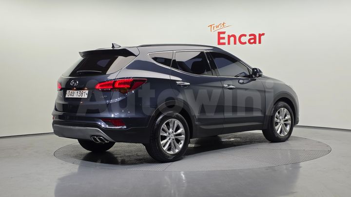Hyundai SantaFe 2018 — 2