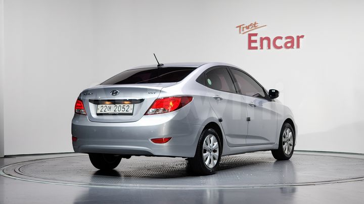 Hyundai Accent 2017 — 2