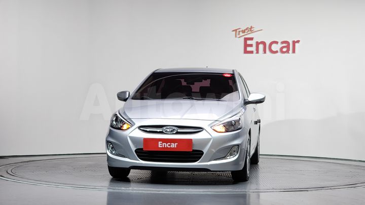 Hyundai Accent 2017 — 3