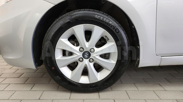 Hyundai Accent 2017 — 5