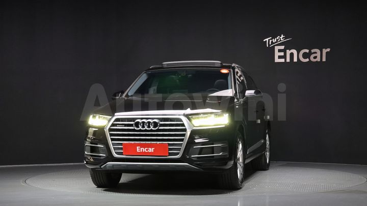 Audi Q7 2019 — 3
