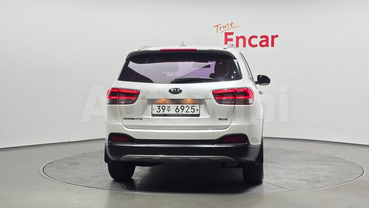 Kia Sorento 2016 — 4