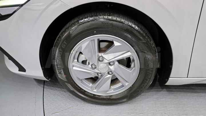 Hyundai Avante 2024 — 5