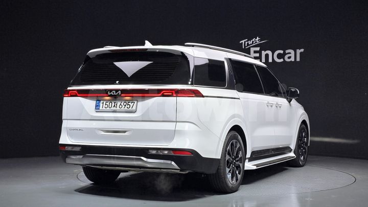 Kia Carnival 2022 — 2