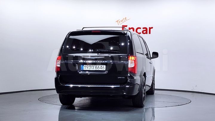 Chrysler Grand Voyager 2016 — 4