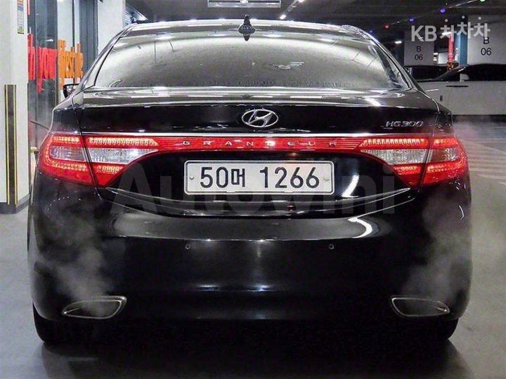 Hyundai Grandeur 2011 — 5