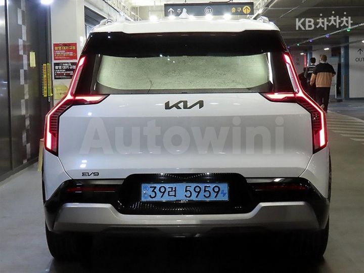 Kia EV9 2024 — 5