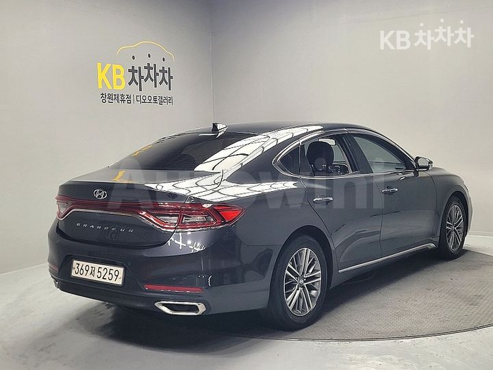 Hyundai Grandeur 2018 — 4