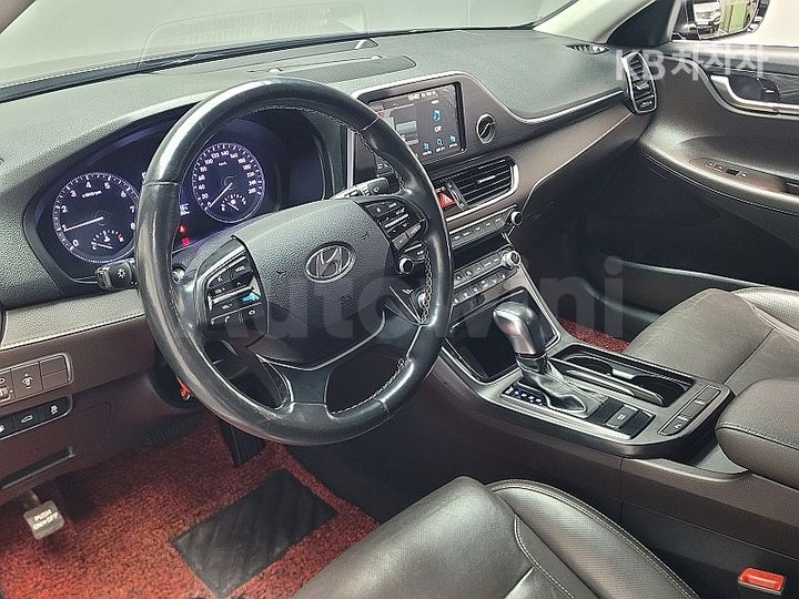 Hyundai Grandeur 2018 — 5