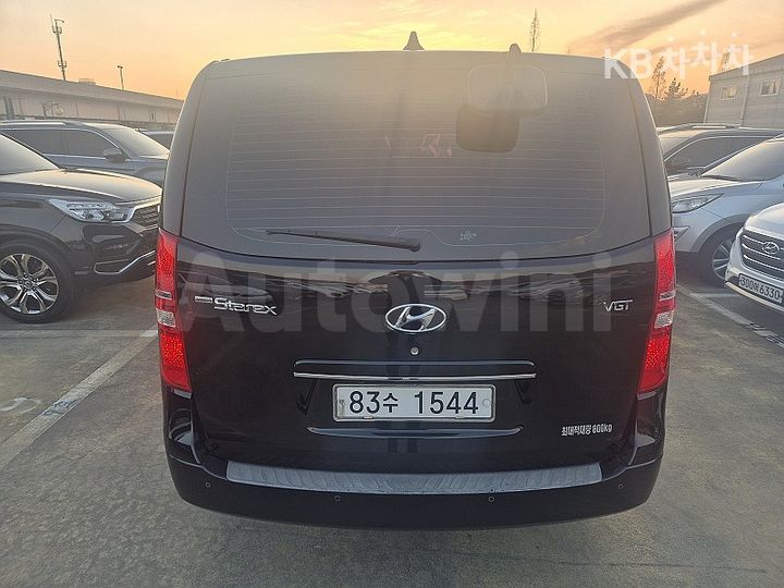 Hyundai Starex 2018 — 3