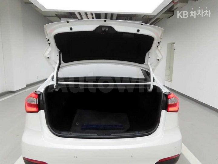 Kia K3 2013 — 5