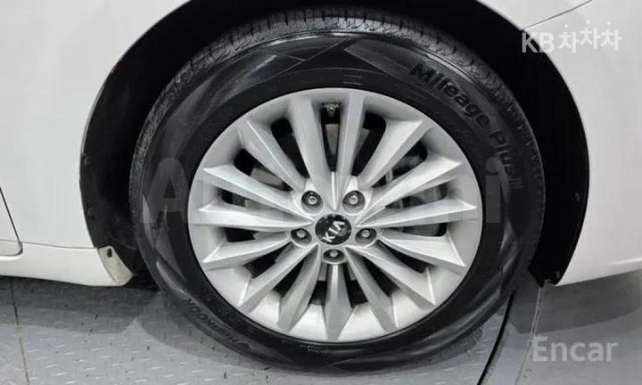 Kia K7 2017 — 5