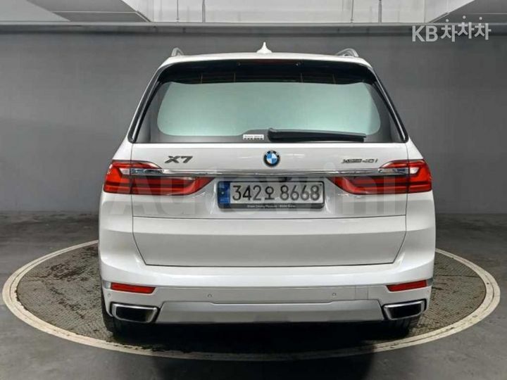 BMW X7 2022 — 5