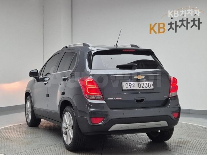 Chevrolet Trax 2017 — 2