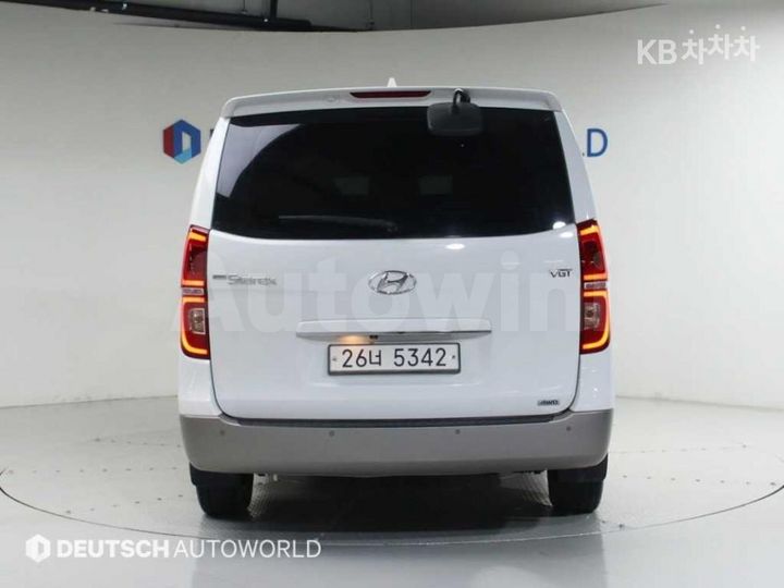 Hyundai Starex 2018 — 4