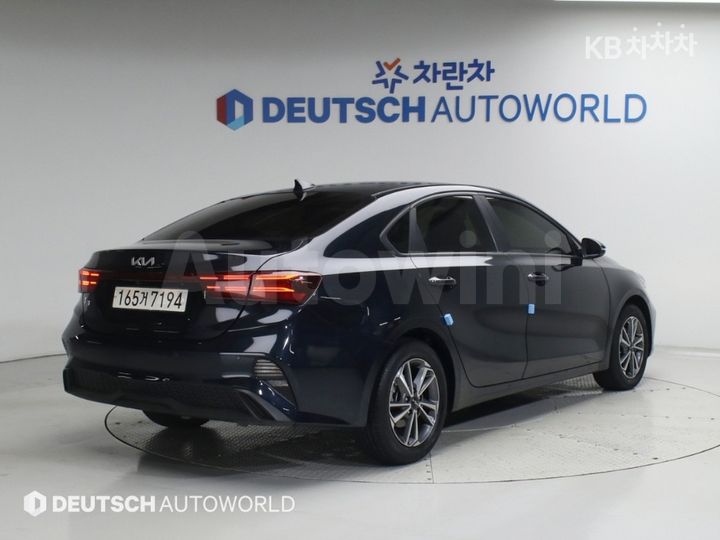 Kia K3 2024 — 2