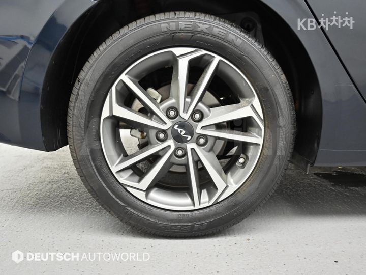 Kia K3 2024 — 5