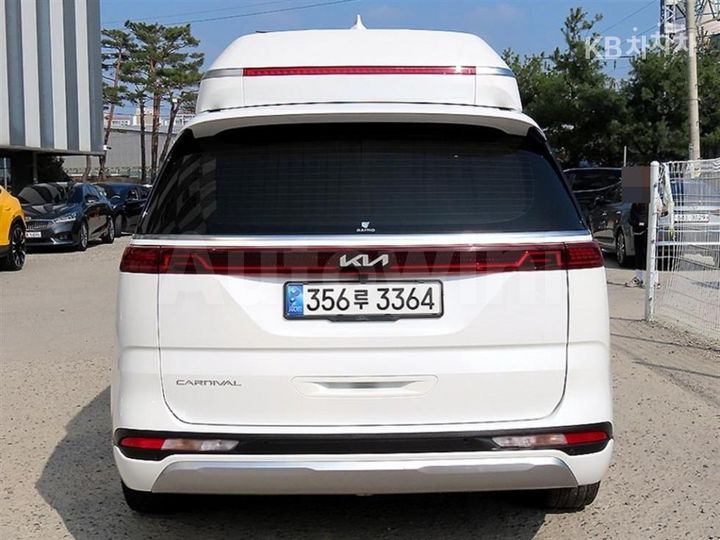 Kia Carnival 2022 — 4