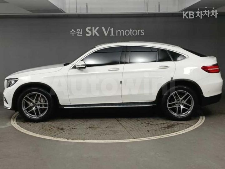 Mercedes Benz GLC Class 2018 — 3