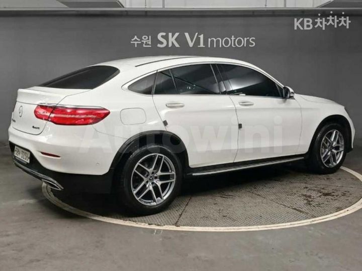 Mercedes Benz GLC Class 2018 — 4