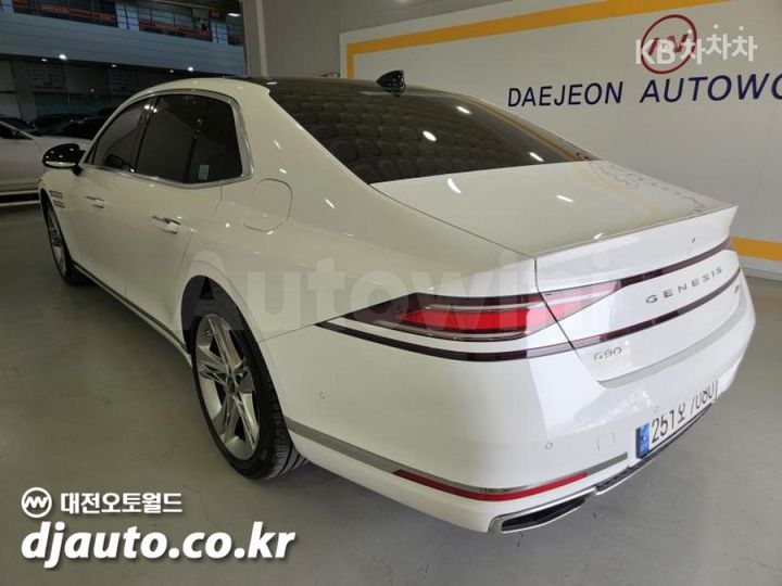 Genesis G90 2022 — 3