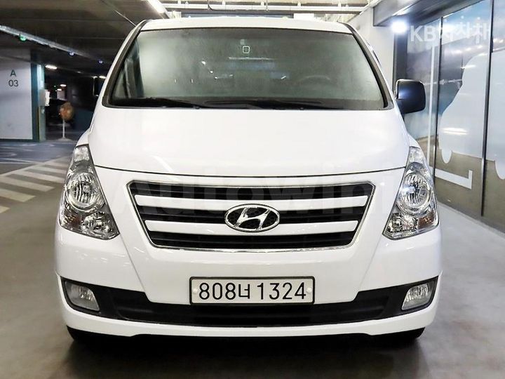Hyundai Starex 2018 — 2