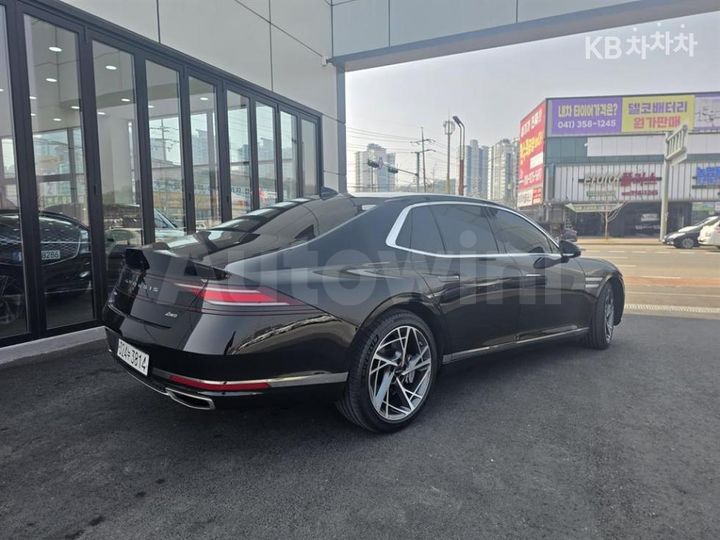 Genesis G90 2023 — 4