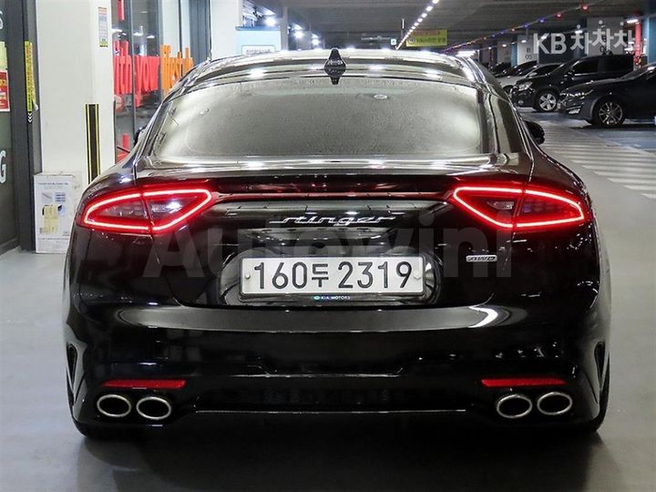 Kia Stinger 2020 — 5