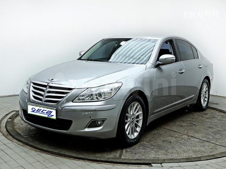 Hyundai Genesis 2008 — 2