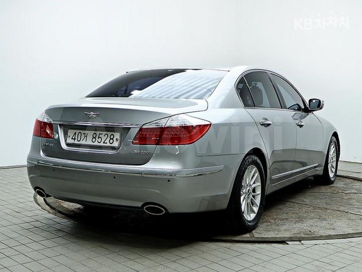 Hyundai Genesis 2008 — 4