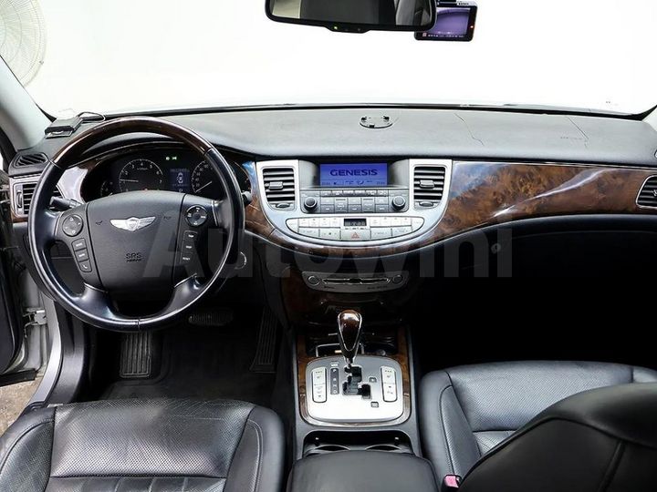 Hyundai Genesis 2008 — 5