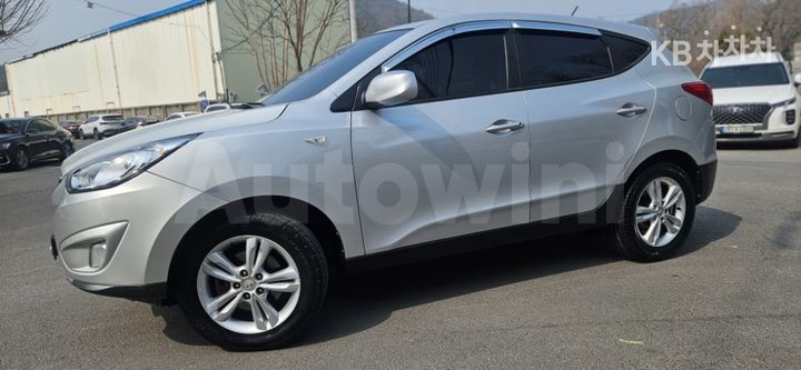 Hyundai Tucson 2012 — 2