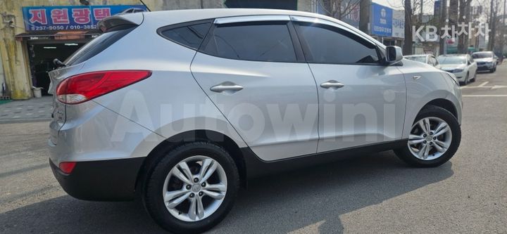 Hyundai Tucson 2012 — 4